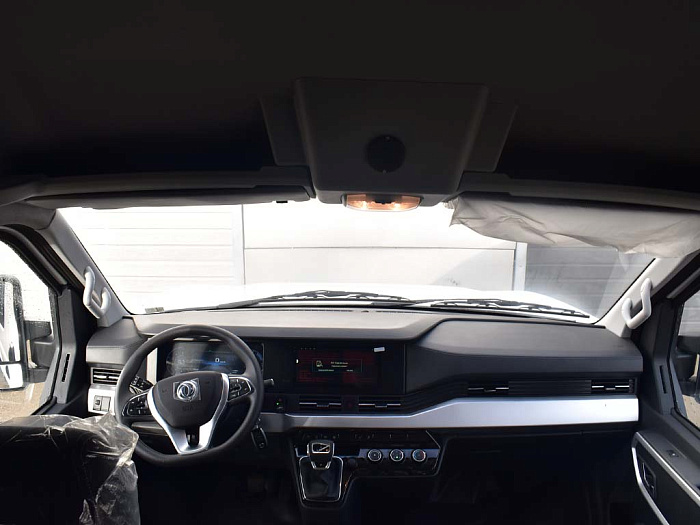 Грузопассажирский автобус Dongfeng K33